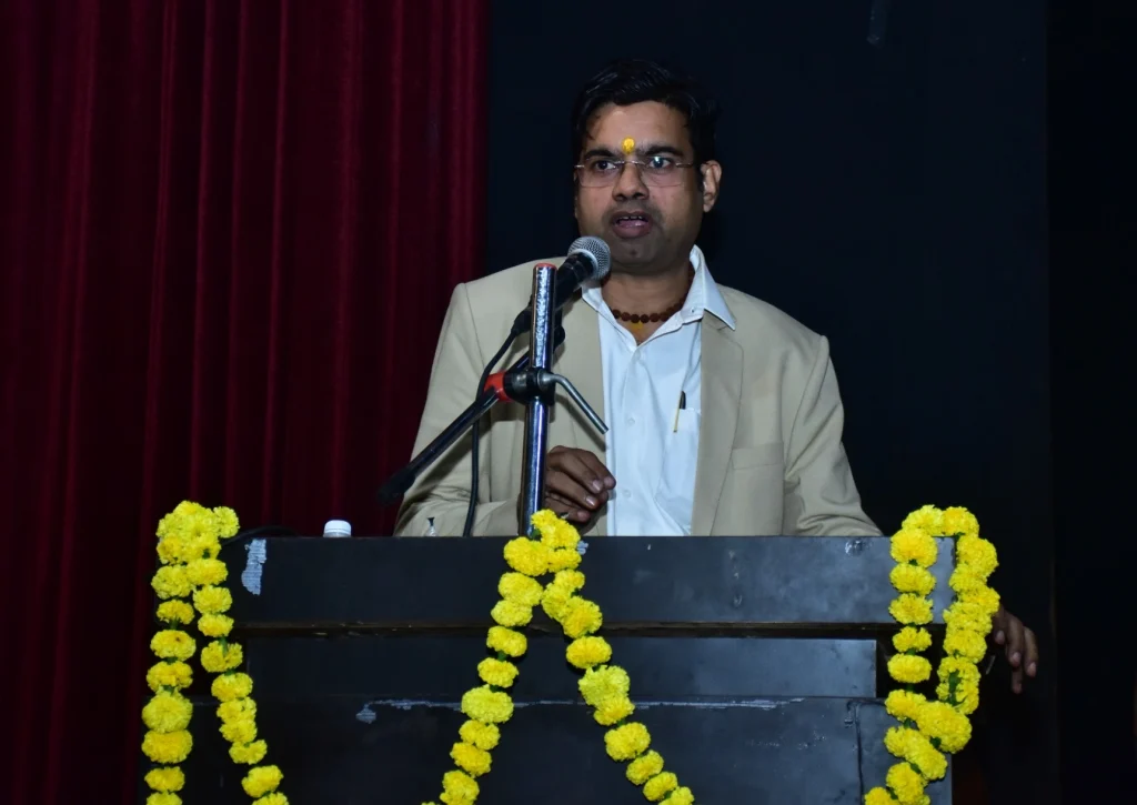 image of Dr Shubhendu Shekher Shukla for eprabandhanguru.com